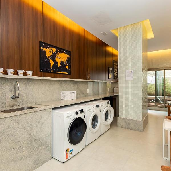 Luxuoso Apt Batel - 4 Minutos do Shopping Pátio Batel c/ Garagem, Piscina, Sauna e Academia - Foto 3