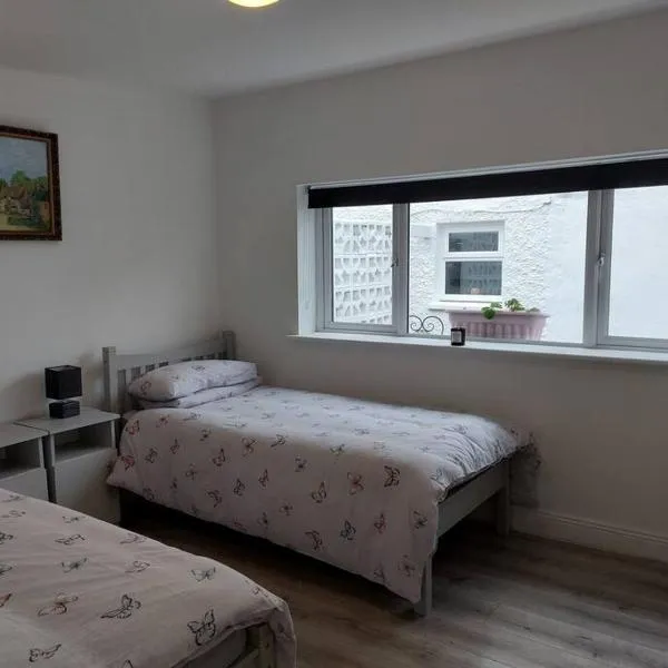 Butterfly Cottage Retreat - Private Studio Getaway, hotel a Delvin