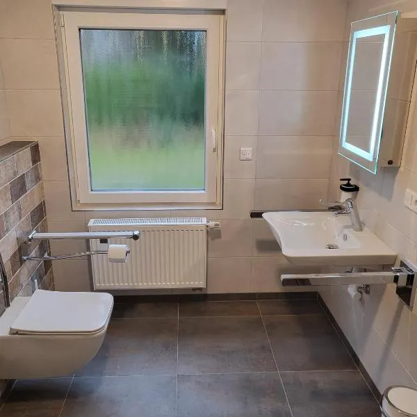 Krokusstr. 27A, Norden-Norddeich, hotel in Norden