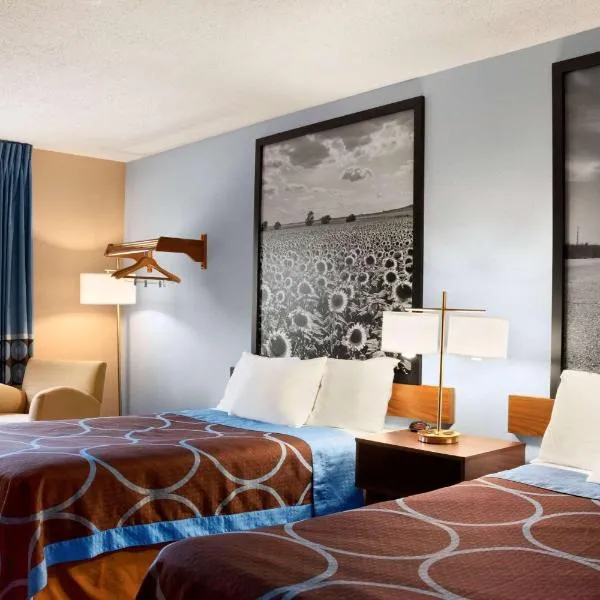 Americas Best Value Inn Pittsburg, hotel v destinaci Pittsburg