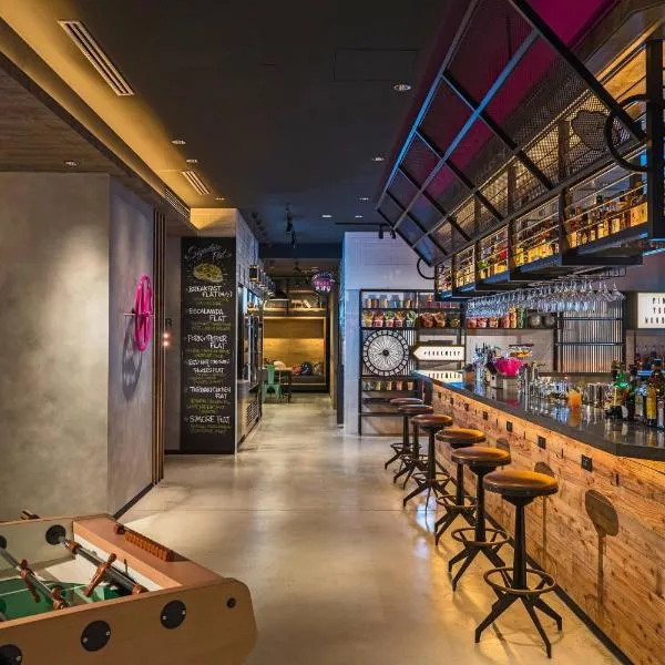 MOXY Osaka Honmachi, hotel v Osace