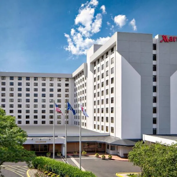 New York LaGuardia Airport Marriott, готель у місті College Point