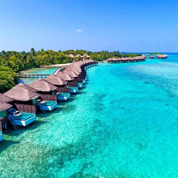 Sheraton Maldives Full Moon Resort & Spa with Free Transfers, hotel di North Male Atoll