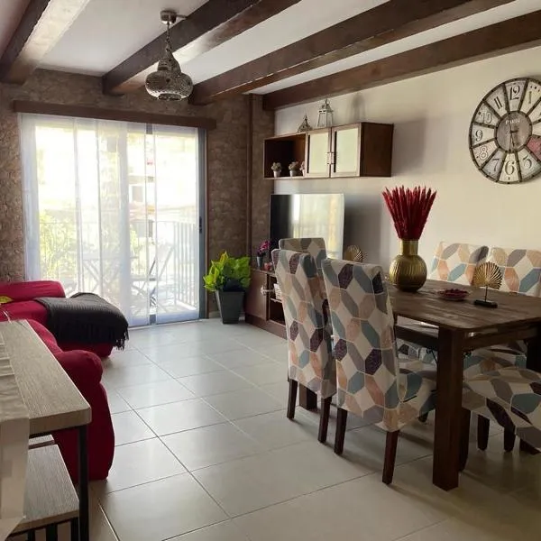 Vivienda Ubuntu, ξενοδοχείο σε Los Llanos de Aridane