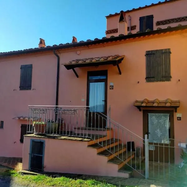 Casa Serena Country house in Tuscany., hotel di Sorano