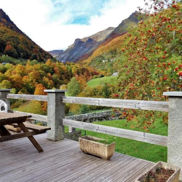 Marmotte Gîte 2à4 personnes avec cheminée à 10mn des pistes, hotell i Aragnouet