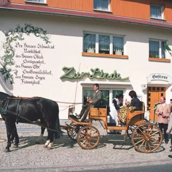 Familienhotel Zur Linde, hotel v destinaci Panschwitz-Kuckau
