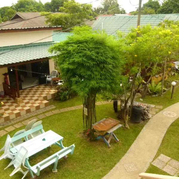 Cheers Garden Chalet, hotel v destinaci Kampung Tekek
