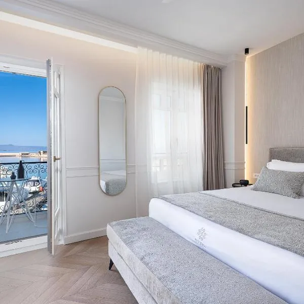 Riviera Suites، فندق في مدينة خانيا