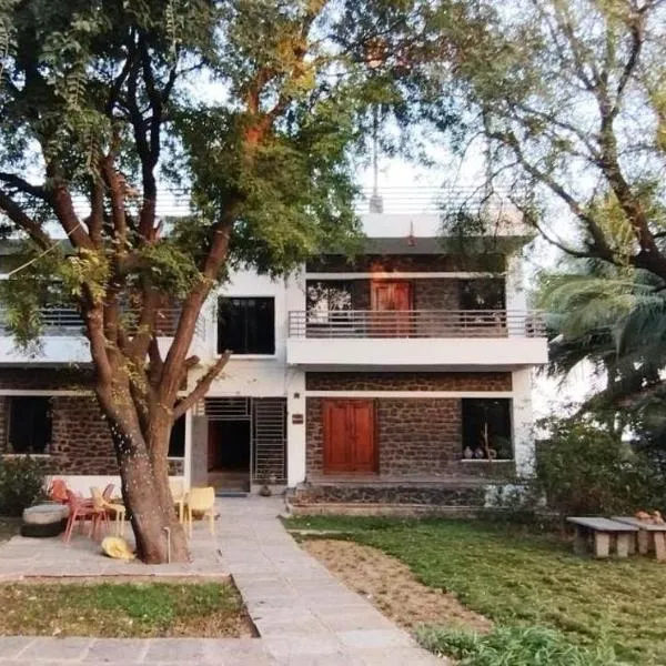 Sabala Heritage Home, מלון בביג'אפור