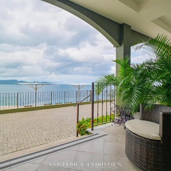 360 Splendor 306-Ocean View Condo-Breakfast Included!, hotel v destinaci Playa Flamingo