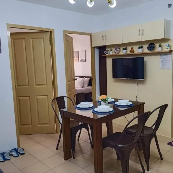 One Spatial Two Bedroom Condominium Unit with Pool and Gym free Netflix and wifi, hotel v destinaci Iloilo City