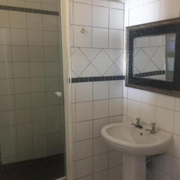 Dog Friendly Bed and breakfast $Sandton - $Elangeni B&B