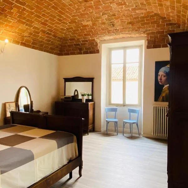 Palazzo Motta - MonferratoHome, hotel v destinácii Vignale