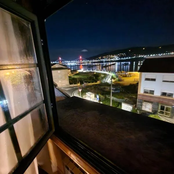 Hostal O Galeón San Luis, hotel Moañában