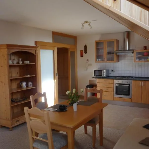 Apartmány Gráf, hotel u gradu 'Chýně'