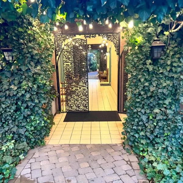 Lantern Light Inn - Romantic Getaway, hotel a Sedona