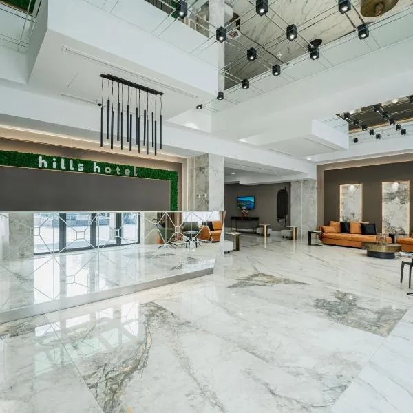 Hills Resort Hotel, hotel di Geghadir