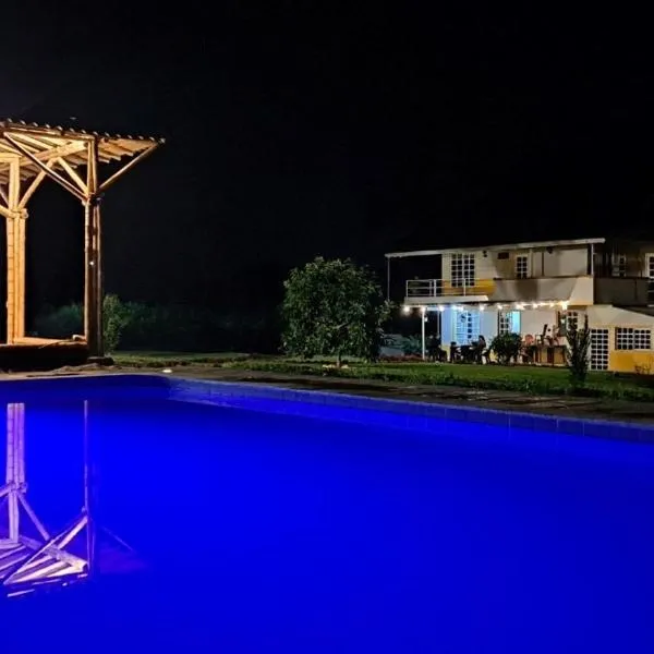 Alojamiento Sol de Maíz, hotell sihtkohas Quimbaya