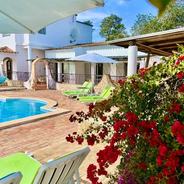 The Lemon Tree Villa, hotel v destinaci Moncarapacho
