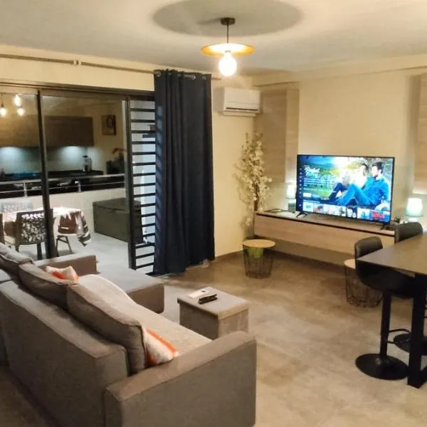 Charmant F2 à SkyNui, piscine de 25m et vue mer, khách sạn ở Papeete