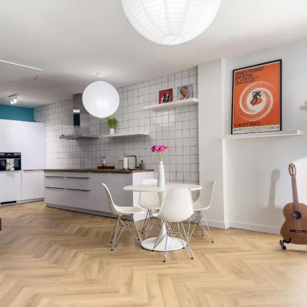 Rotterdam's coolest apartment, hotel v Rotterdamu