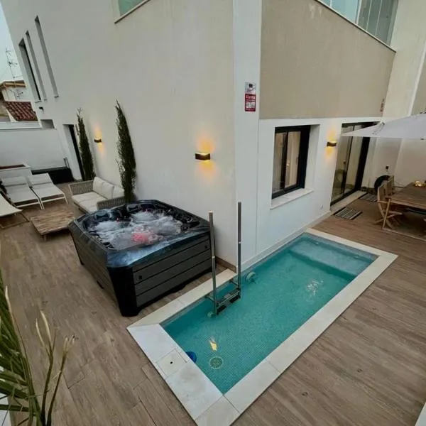 TERRAZAS DEL MAR with POOL, hotel in Torremolinos