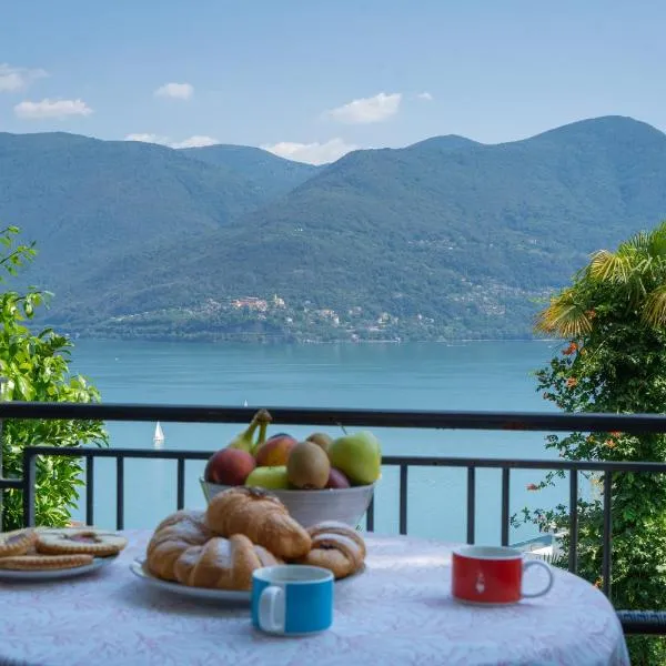 Swiss Blue Residence. Apartment Lake Paradise, hotel v destinaci Brissago