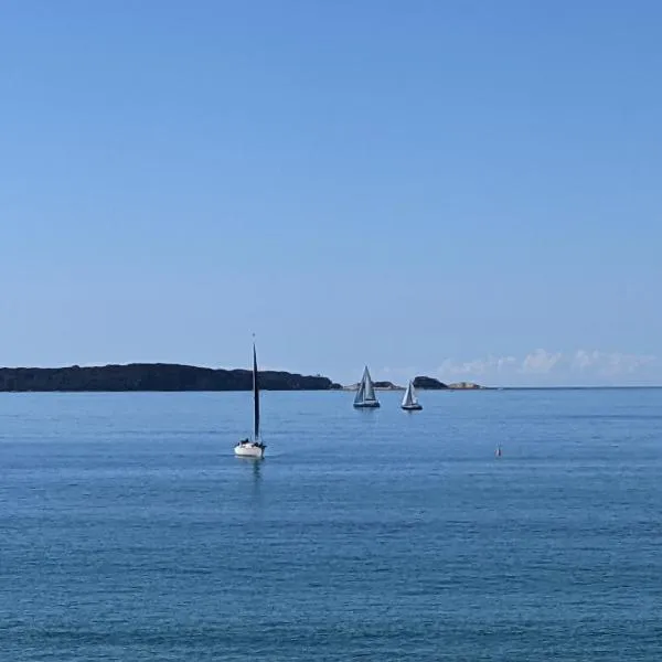 Araluen Motor Lodge, hotell i Batemans Bay