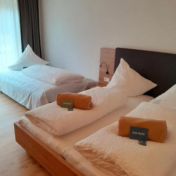 DAS GEORG Gästehaus in Epfendorf, hotel v destinaci Epfendorf