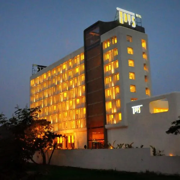 Keys Select by Lemon Tree Hotels, Kochi, hotel in Chottanikara