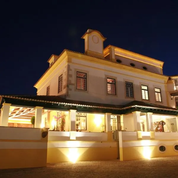 Hotel Lusitano, hotel in Pinheiro Grande