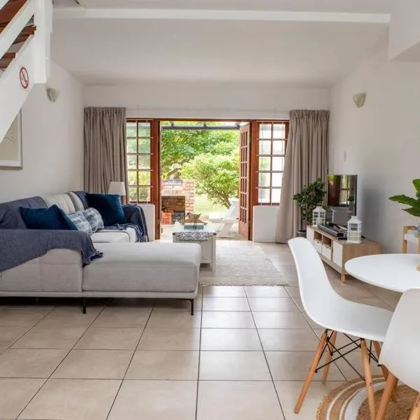 Beachfront Accommodation, hotel en Port Alfred