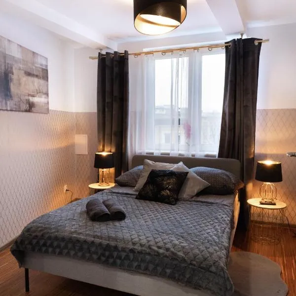 ClickTheFlat Piękna Center Apart Rooms, khách sạn ở Warsaw