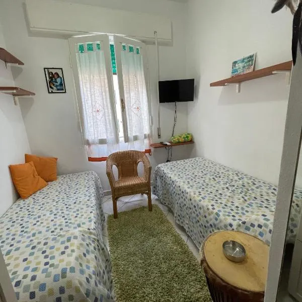 Giuly's Room, hotel v destinaci Porto Santo Stefano