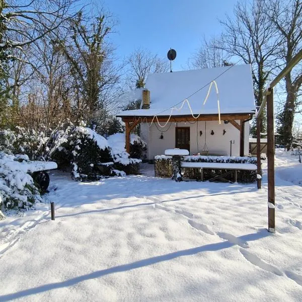 Behagliches Haus mit Kamin und Wärmepumpe、Landsbergのホテル