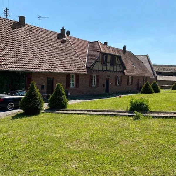 Charmantes Gästehaus Maya im Schloß und Hofgut Langenzell, khách sạn ở Wiesenbach