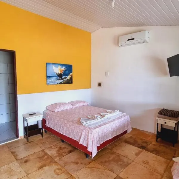 Suites em Canoa Quebrada, hotel di Aracati