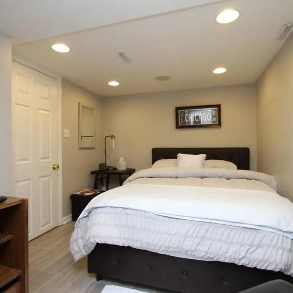 15 min Ohare/Rivers Casino/Downtown & Parking1, hotel in Chicago
