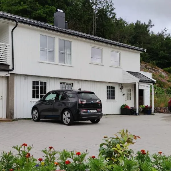 Gjestehus i Tveit, hotel en Møkjåland
