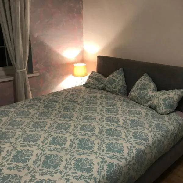 Large double room next to Elisabeth Line, hotel in Abbey Wood