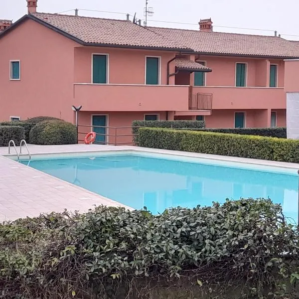 Mahatma Residence lake View, hotel v destinaci Lazise