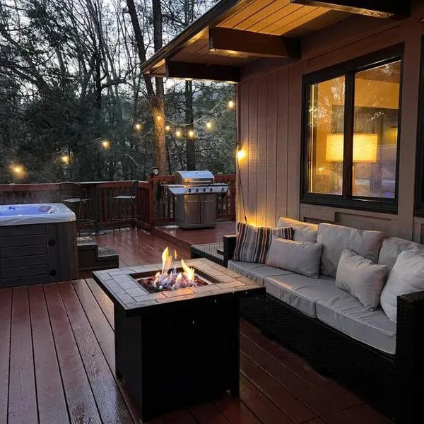 Peaceful Oak Haven Cabin near Yosemite, hotel v destinaci Mariposa