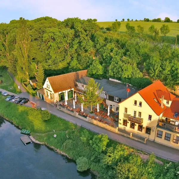 Gasthof Alter Felsenkeller, hotel v destinaci Naumburg