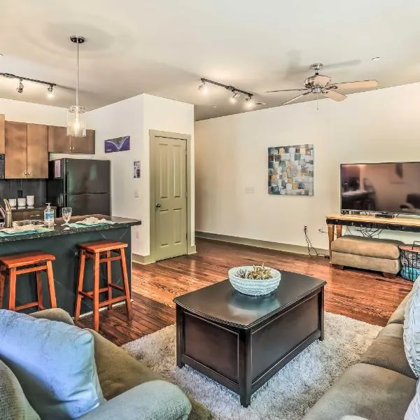 Dwtn Condo 4 Blocks to The Wilmington Riverwalk!, hotel in Wilmington