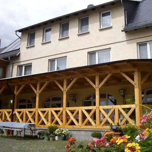 Landhotel Sperlingsberg, hótel í Crimmitschau