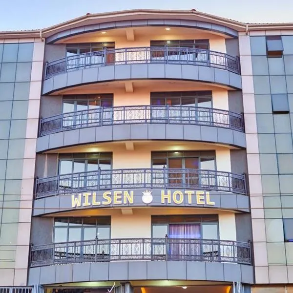 Wilsen Hotel Nansana, hotel di Kawanda