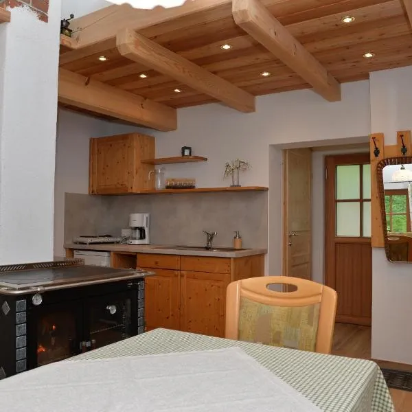 Ferienhaus Schöberlhütte, hotel v destinaci Vorderlainsach