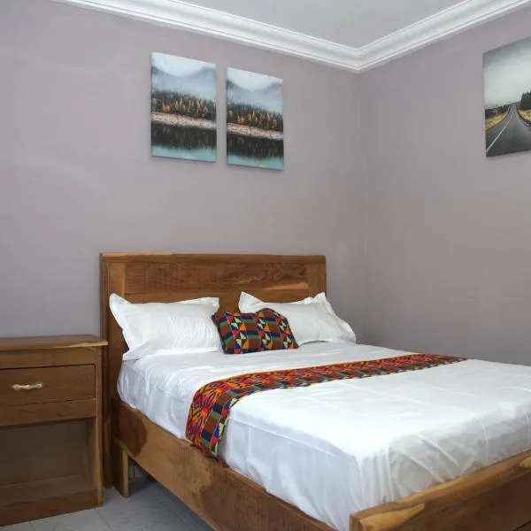 Faith and Grace Guest House, hotel v destinaci Lamin