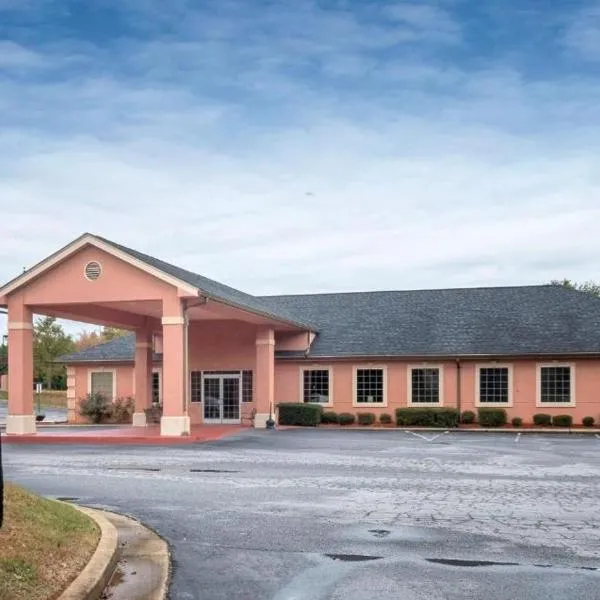 MY HOME & SUITES MADISON GA, מלון במדיסון